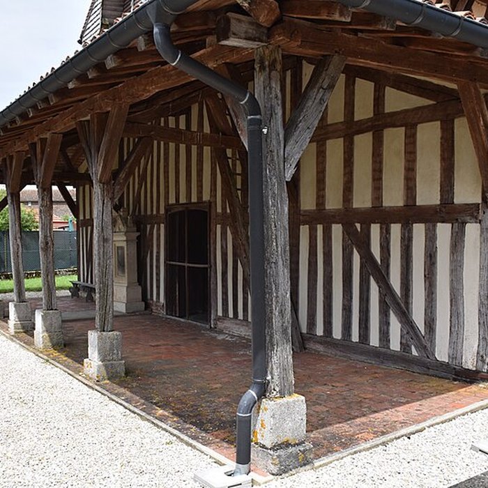 Photo de Église de lExaltation-de-la-Sainte-Croix de Bailly-le-Franc