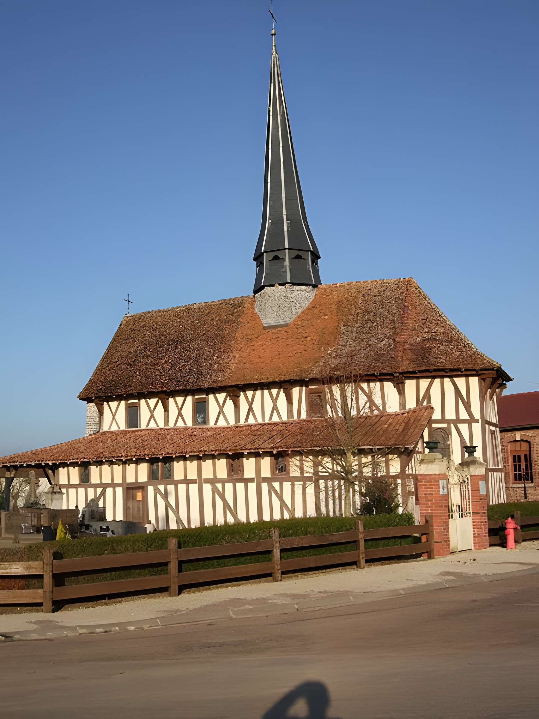 Église de l'Exaltation-de-la-Sainte-Croix de Bailly-le-Franc