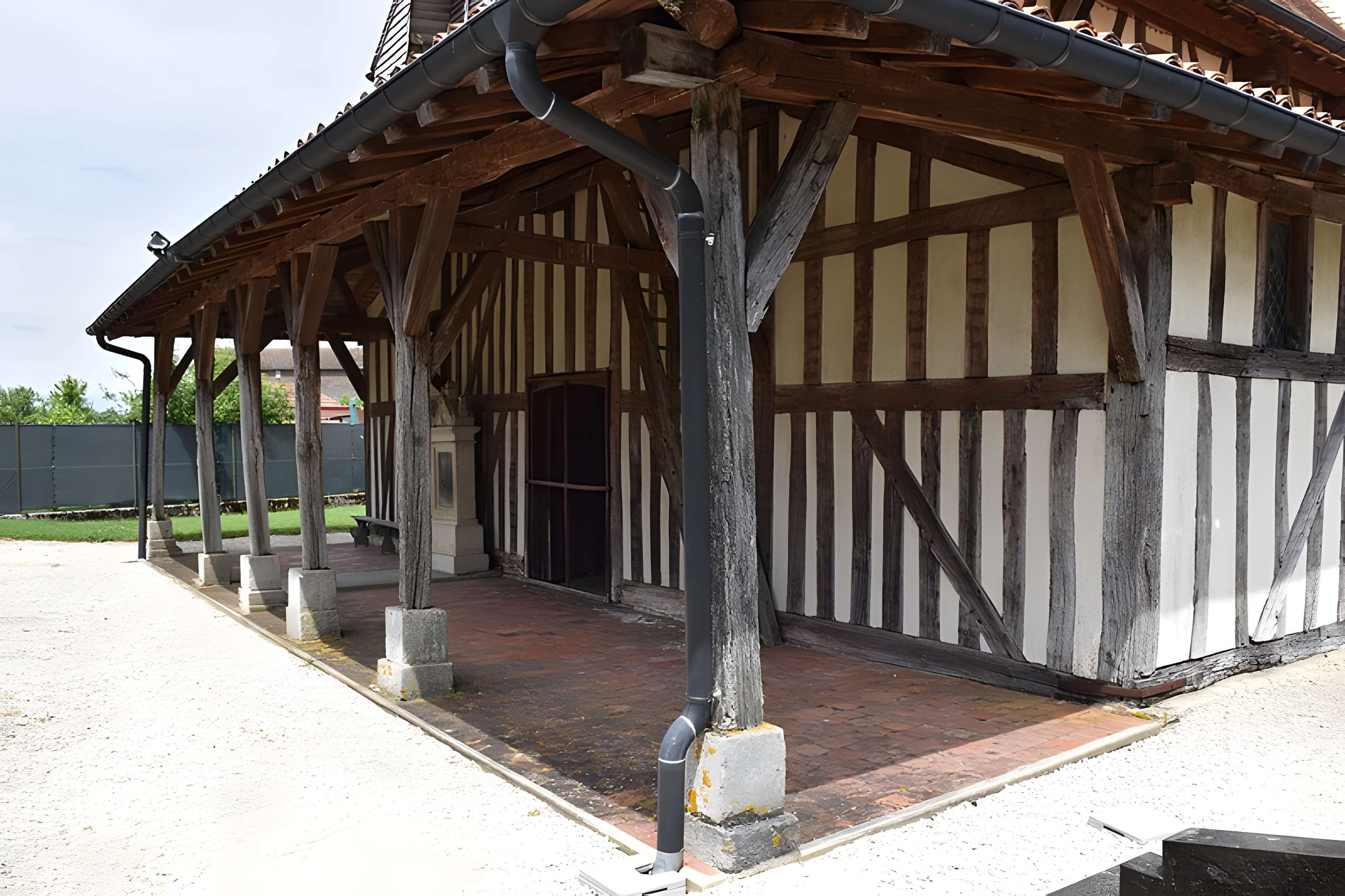 Église de l'Exaltation-de-la-Sainte-Croix de Bailly-le-Franc