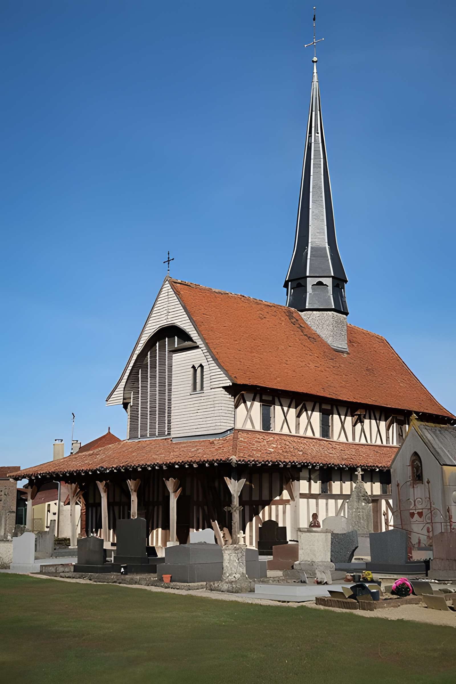 Église de l'Exaltation-de-la-Sainte-Croix de Bailly-le-Franc