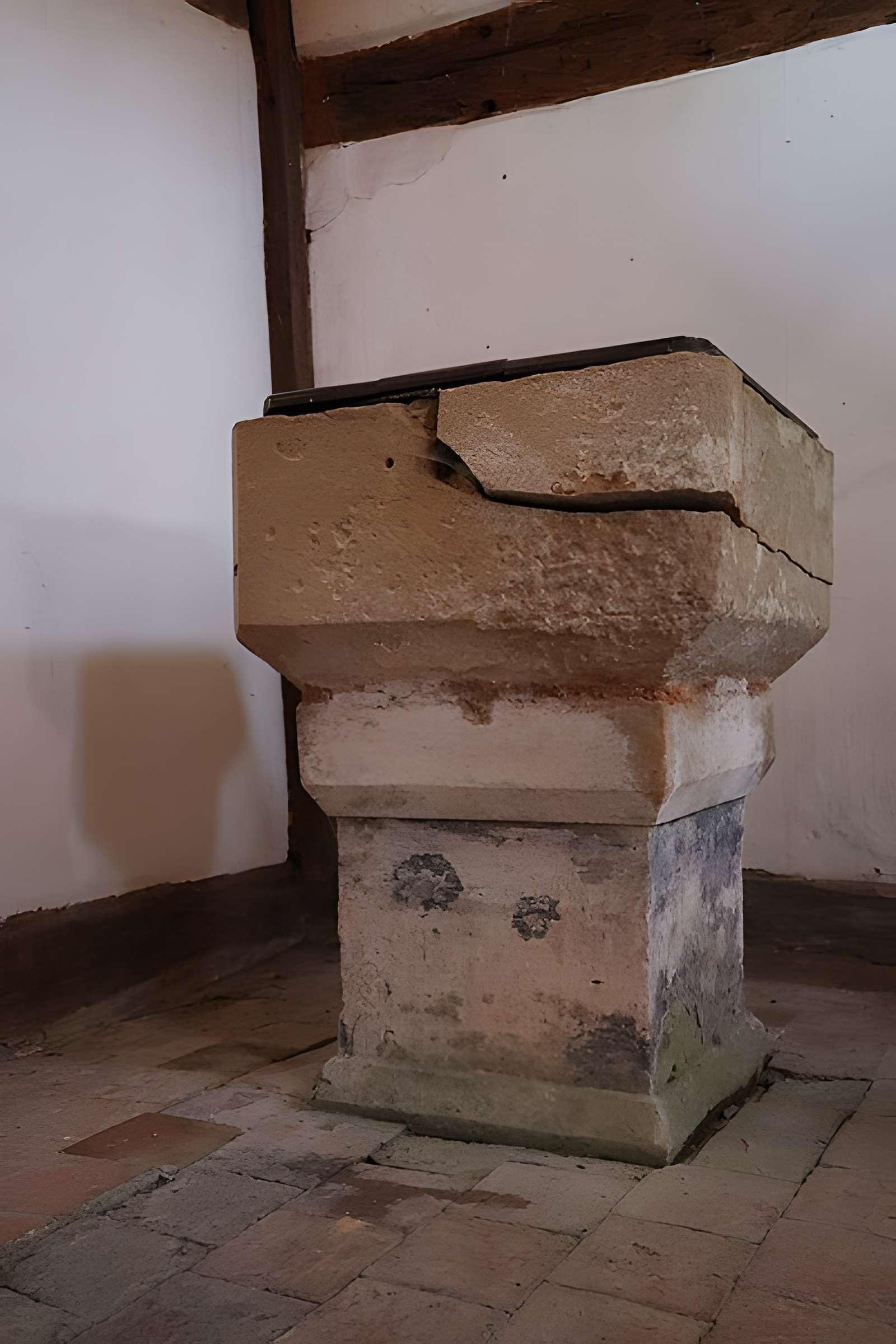 Église de l'Exaltation-de-la-Sainte-Croix de Bailly-le-Franc