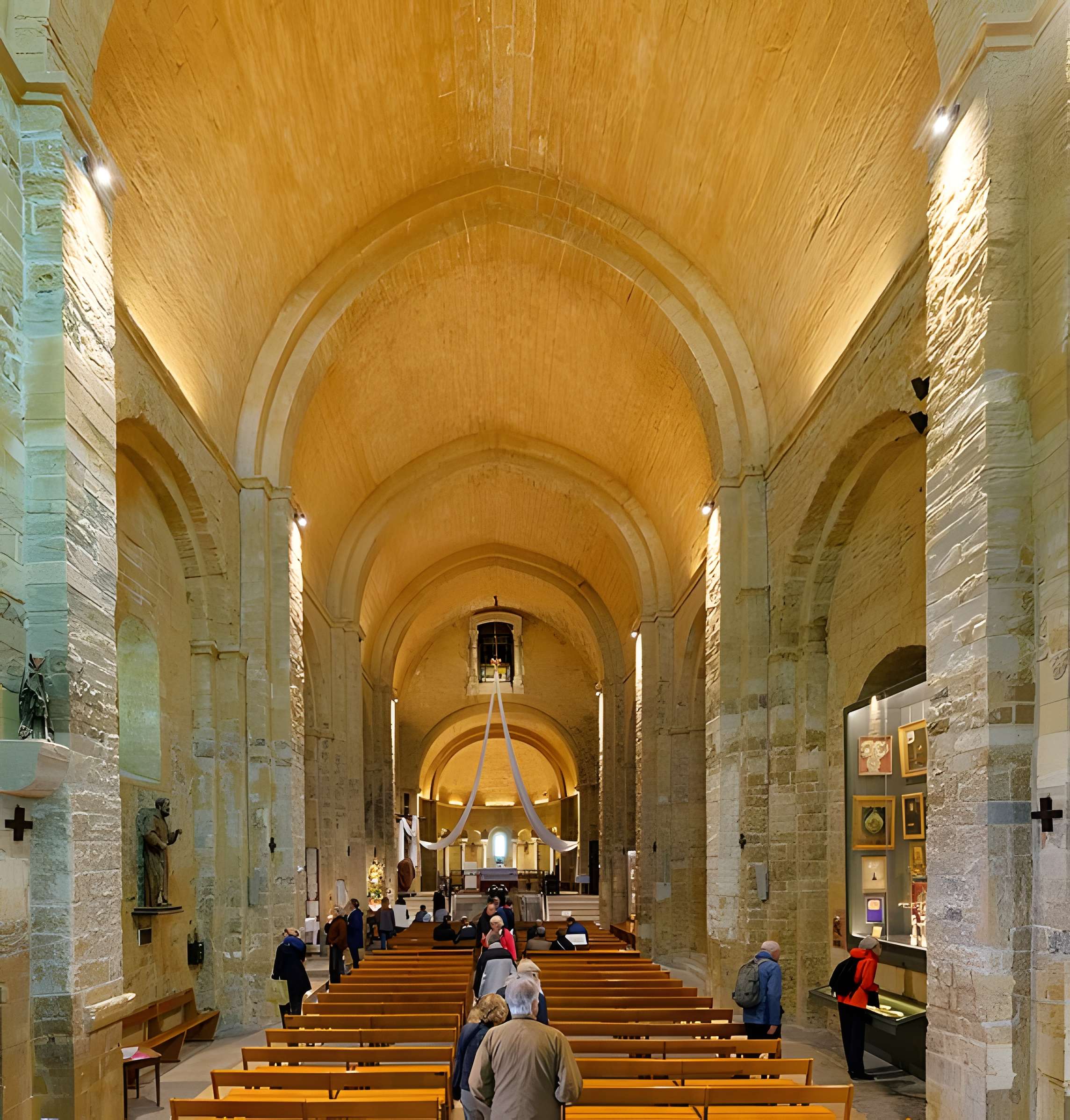 Église de Notre-Dame-de-la-Mer des Saintes-Maries-de-la-Mer