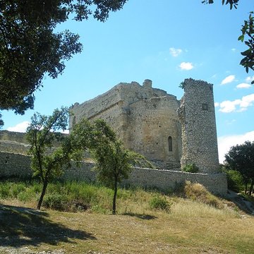 Monastère fortifié de Thouzon