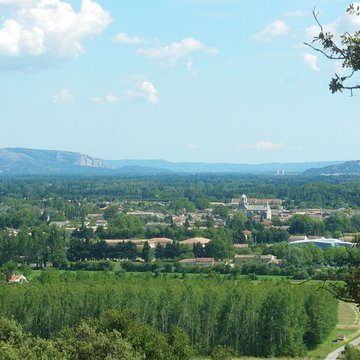 Monastère fortifié de Thouzon