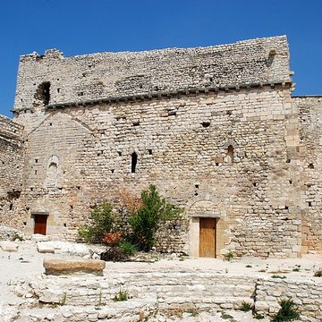 Monastère fortifié de Thouzon