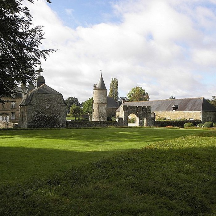 Photo de Château de la Haye-Saint-Hilaire