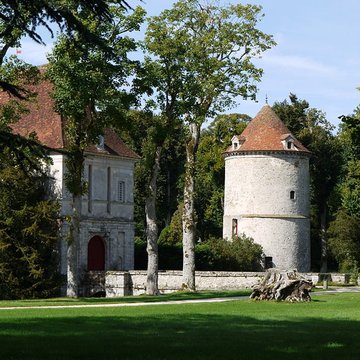 Château de La Houssaye-en-Brie