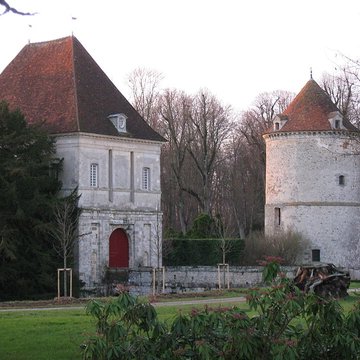 Château de La Houssaye-en-Brie