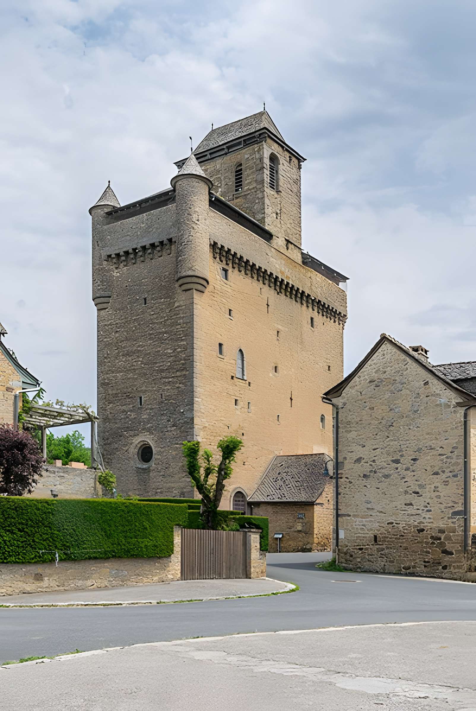 Église fortifiée d'Inières