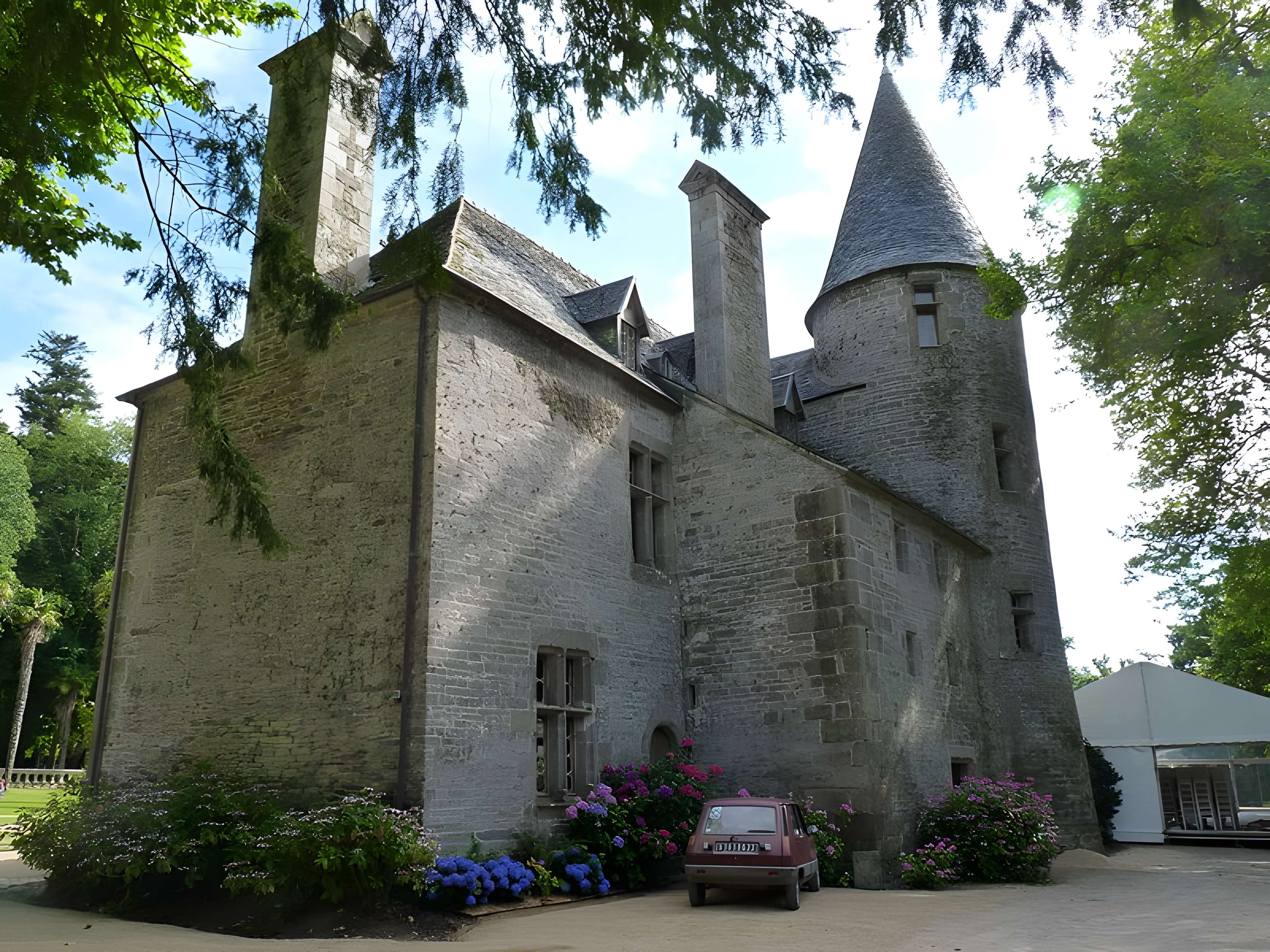 Château de Lesmaës 