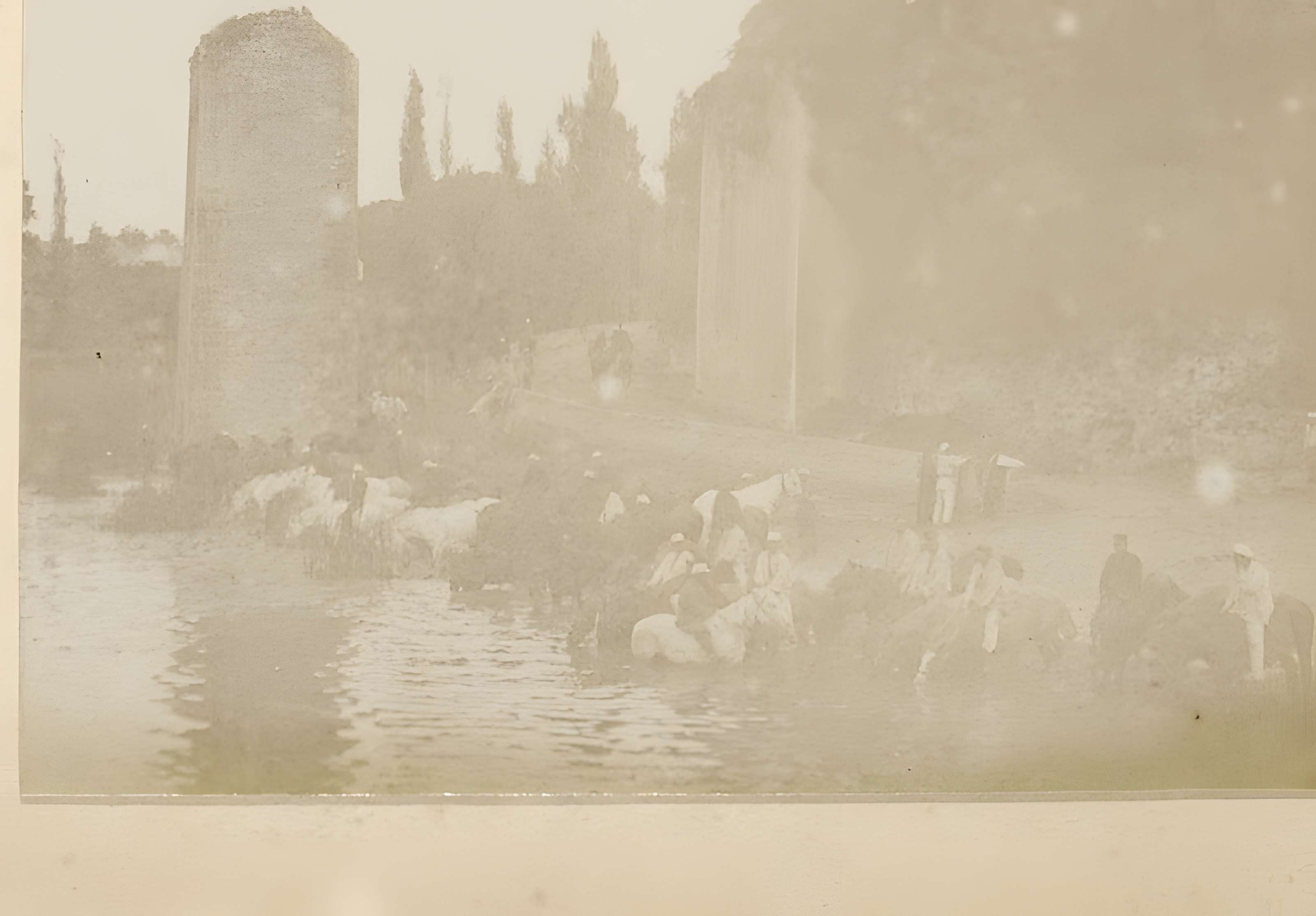 Château de Lussac-les-Châteaux