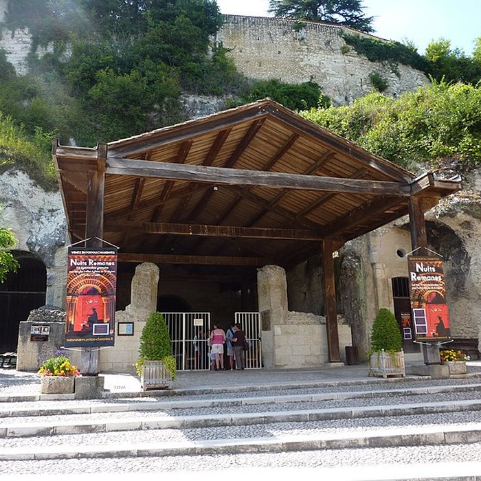 Photo de Église monolithe Saint-Jean dAubeterre-sur-Dronne