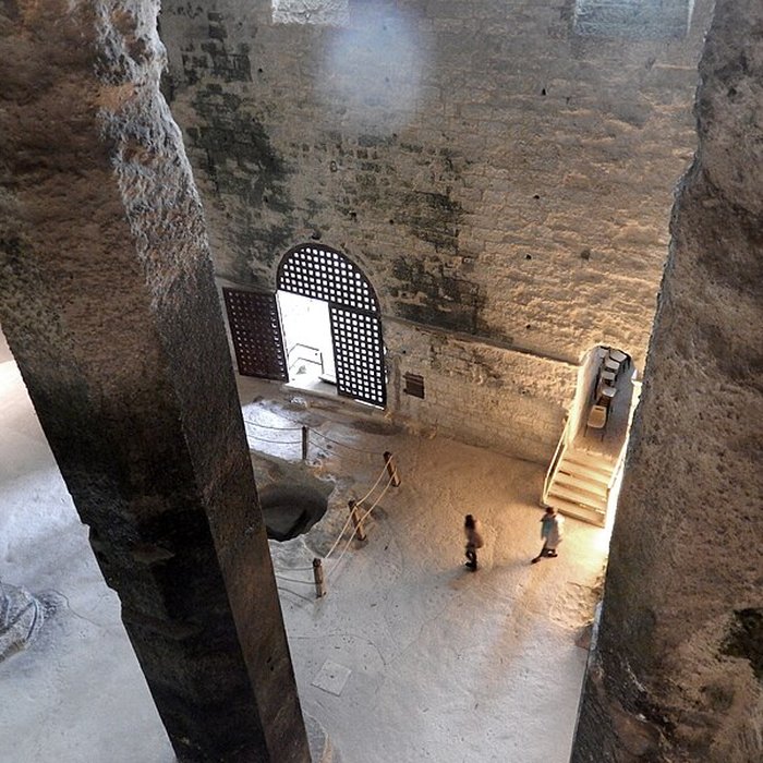 Photo de Église monolithe Saint-Jean dAubeterre-sur-Dronne