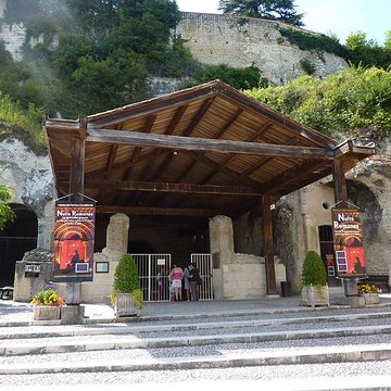 Église monolithe Saint-Jean dAubeterre-sur-Dronne