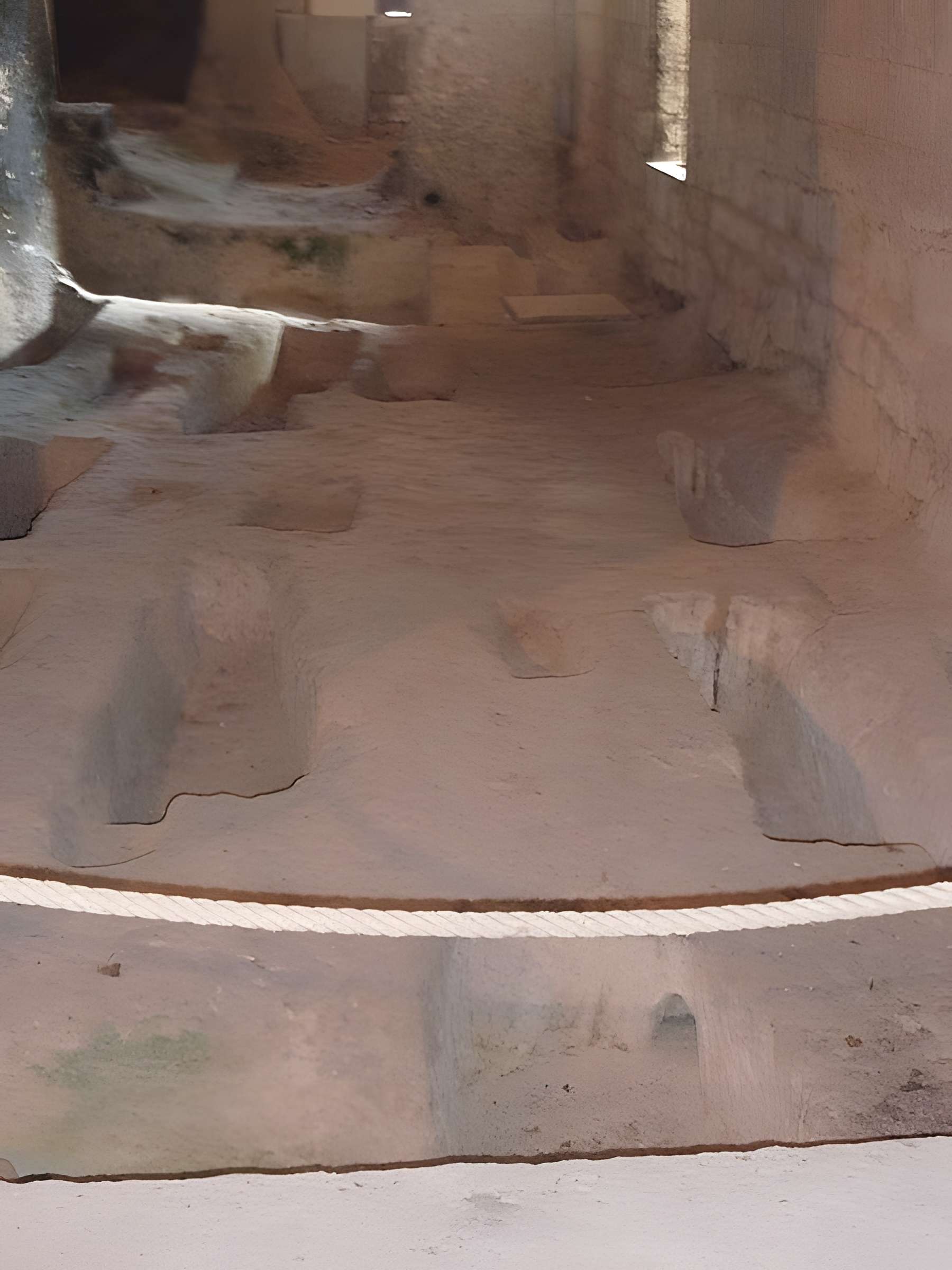 Église monolithe Saint-Jean d'Aubeterre-sur-Dronne