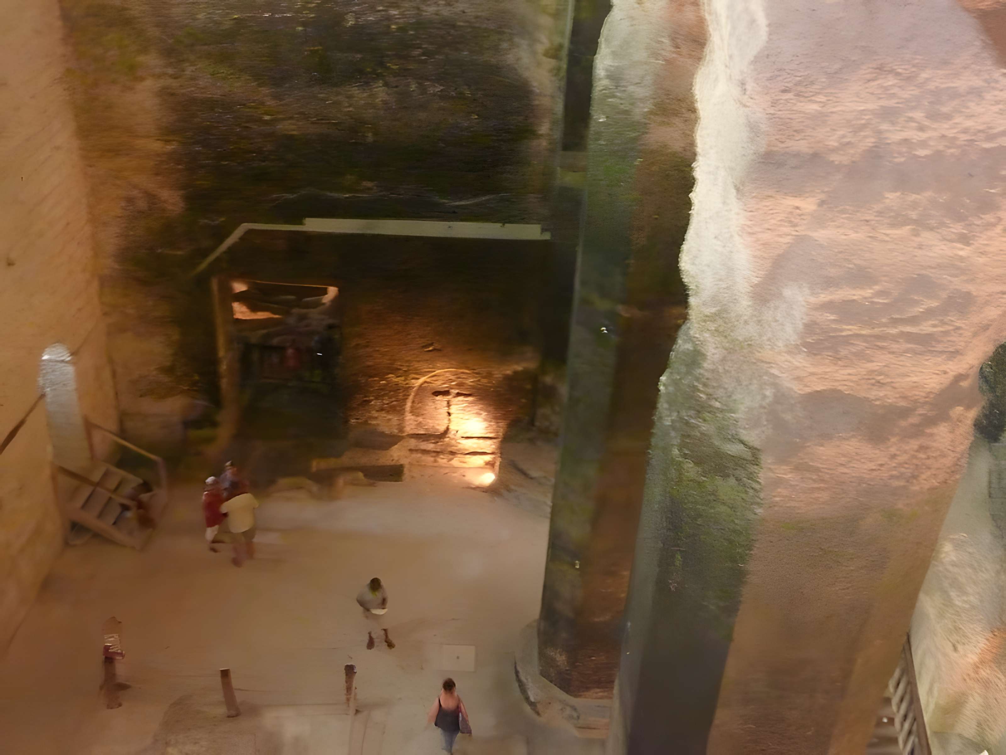 Église monolithe Saint-Jean d'Aubeterre-sur-Dronne
