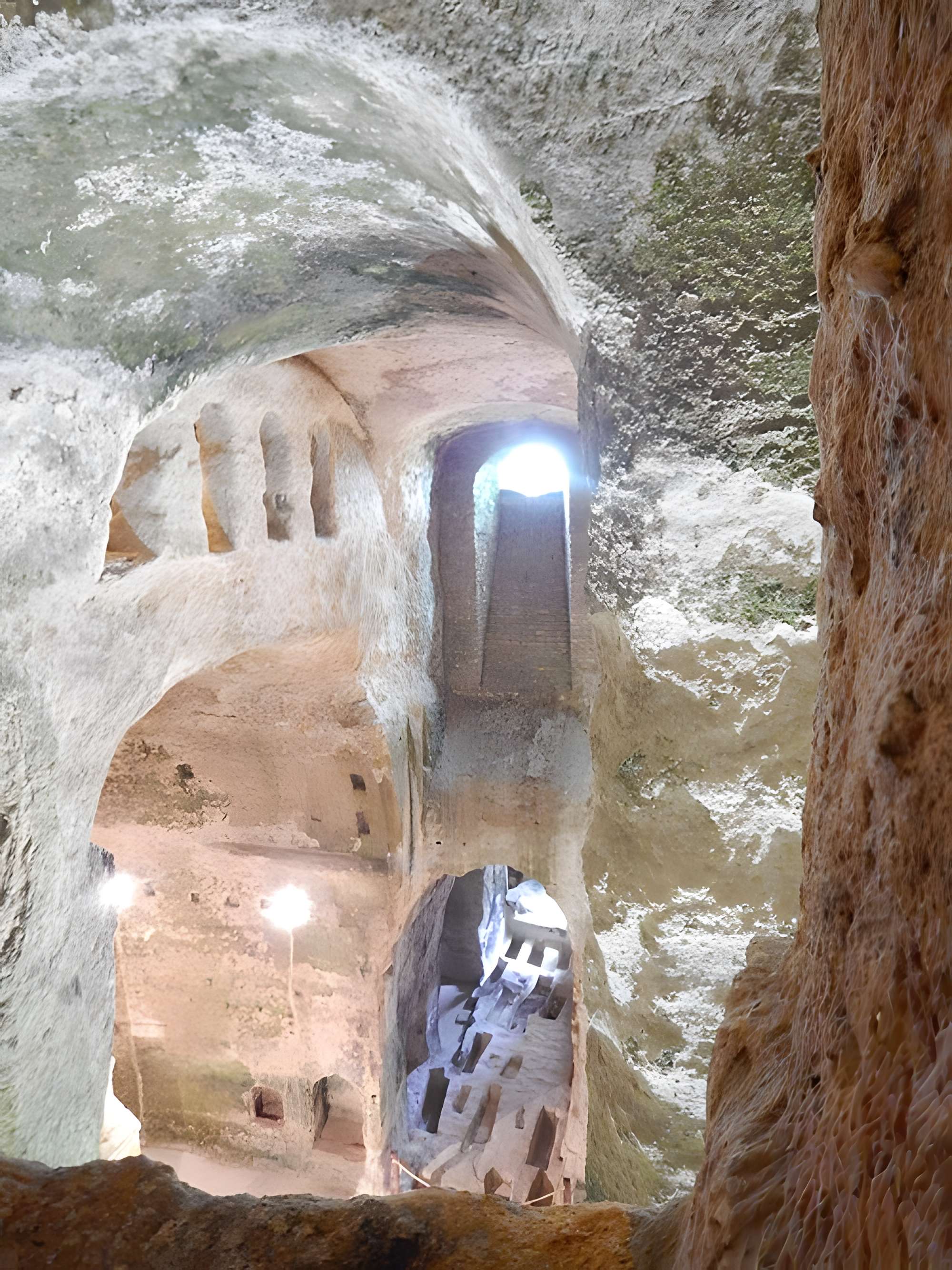 Église monolithe Saint-Jean d'Aubeterre-sur-Dronne
