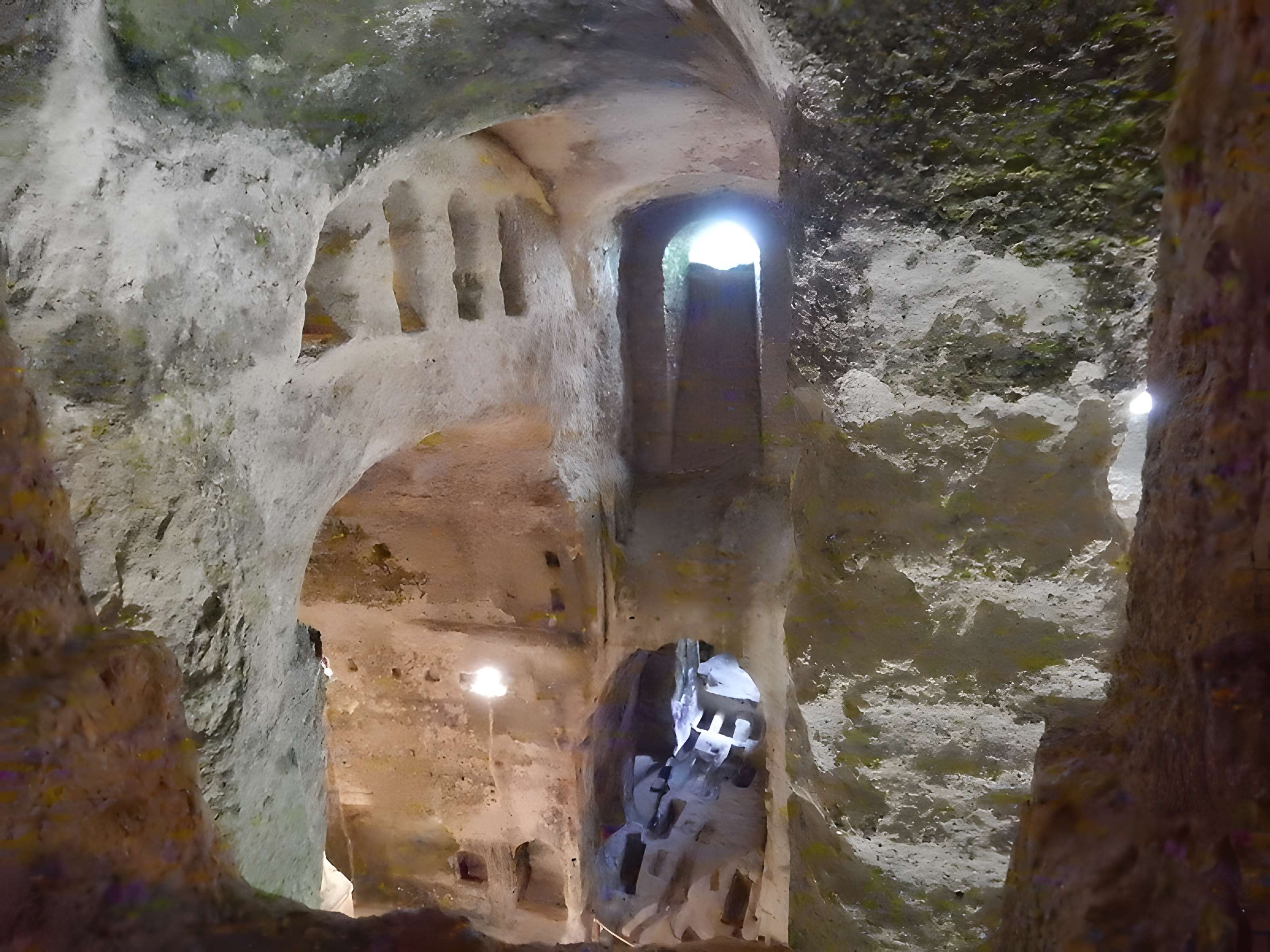 Église monolithe Saint-Jean d'Aubeterre-sur-Dronne