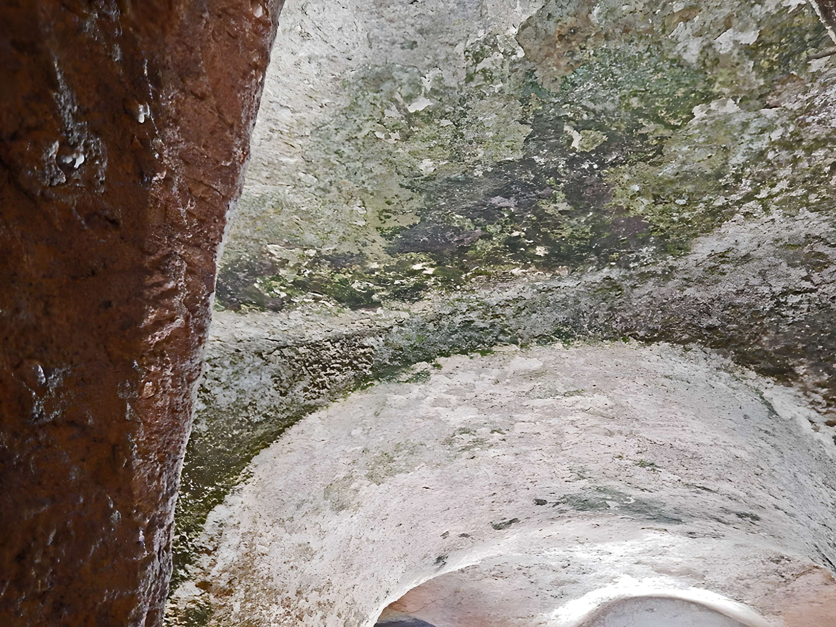 Église monolithe Saint-Jean d'Aubeterre-sur-Dronne