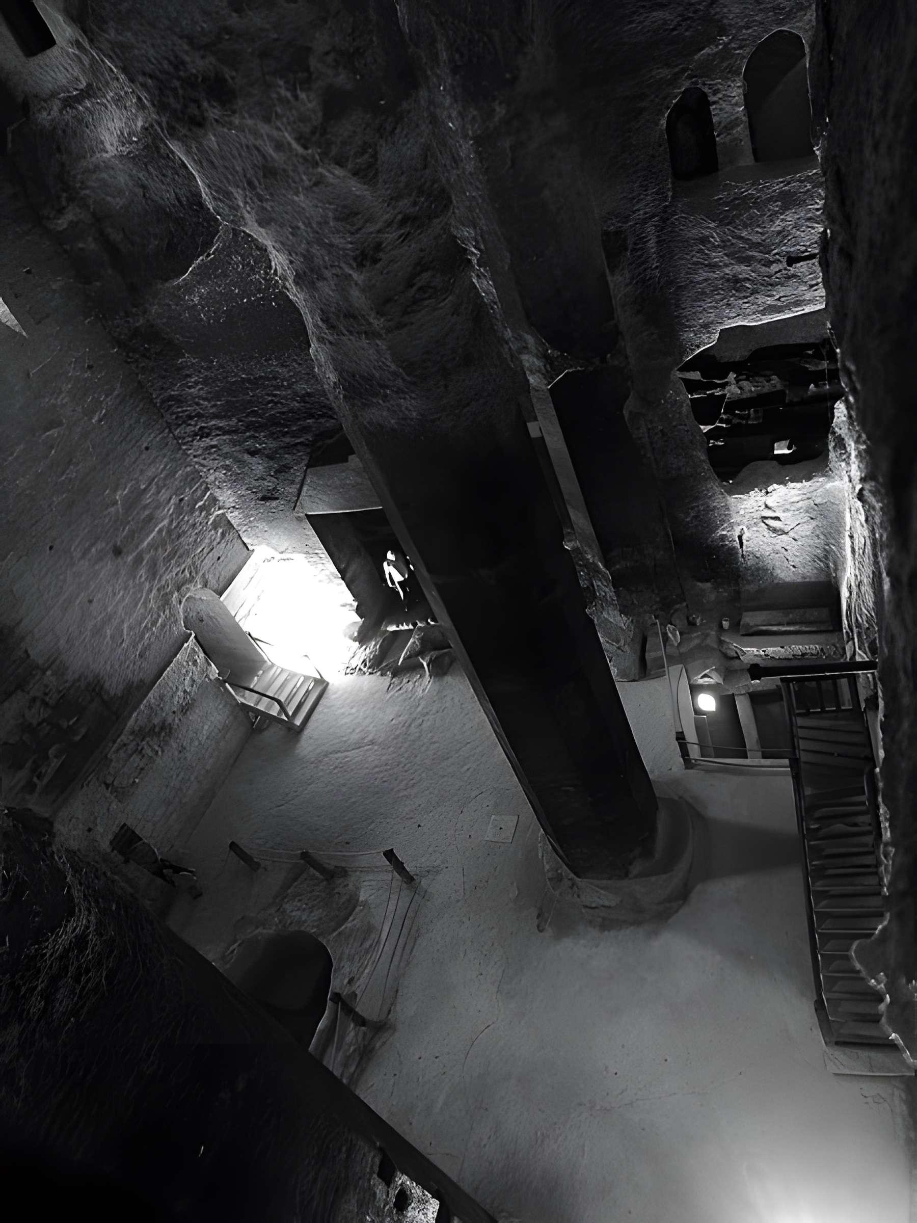 Église monolithe Saint-Jean d'Aubeterre-sur-Dronne