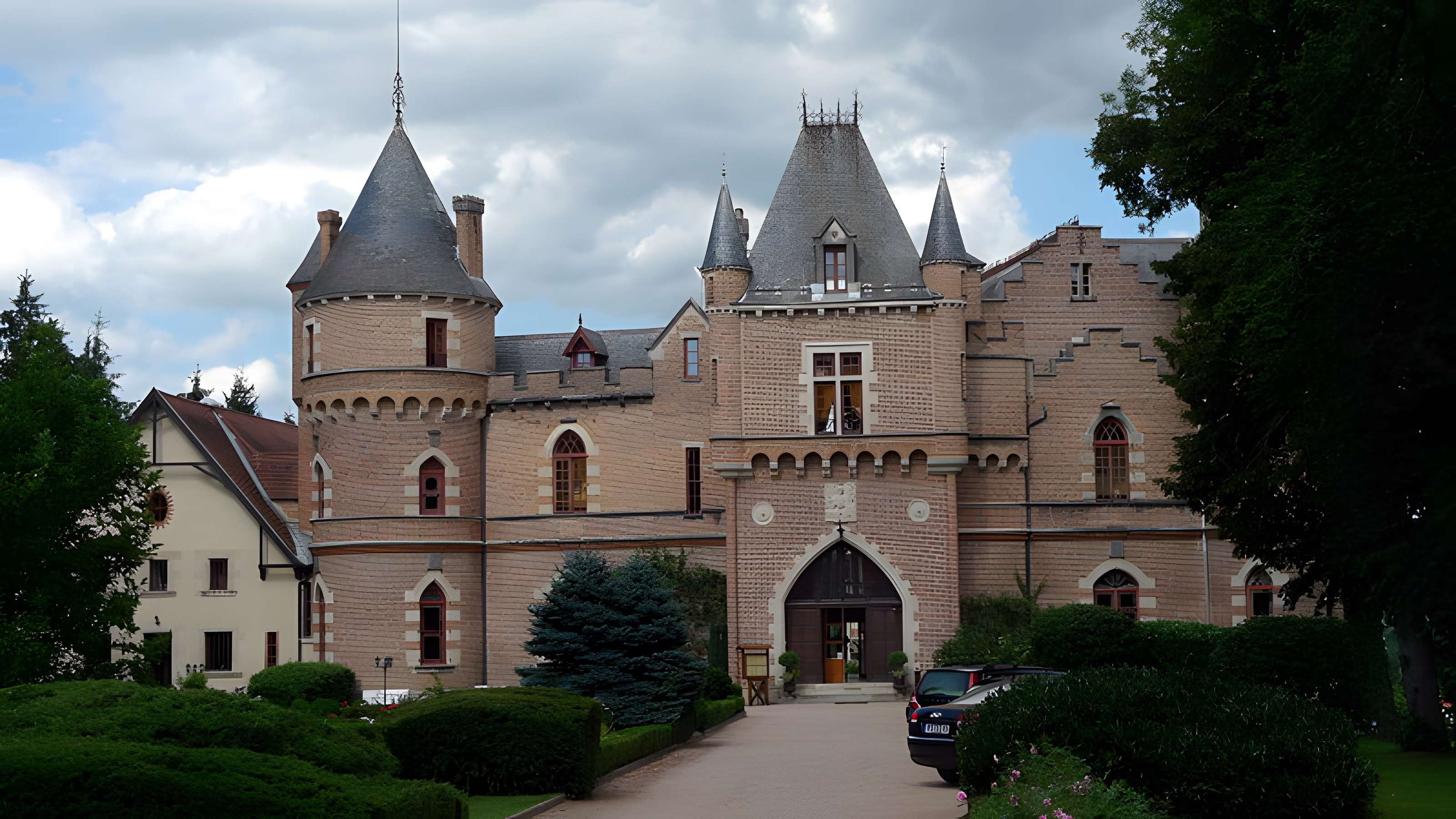 Château de Maulmont