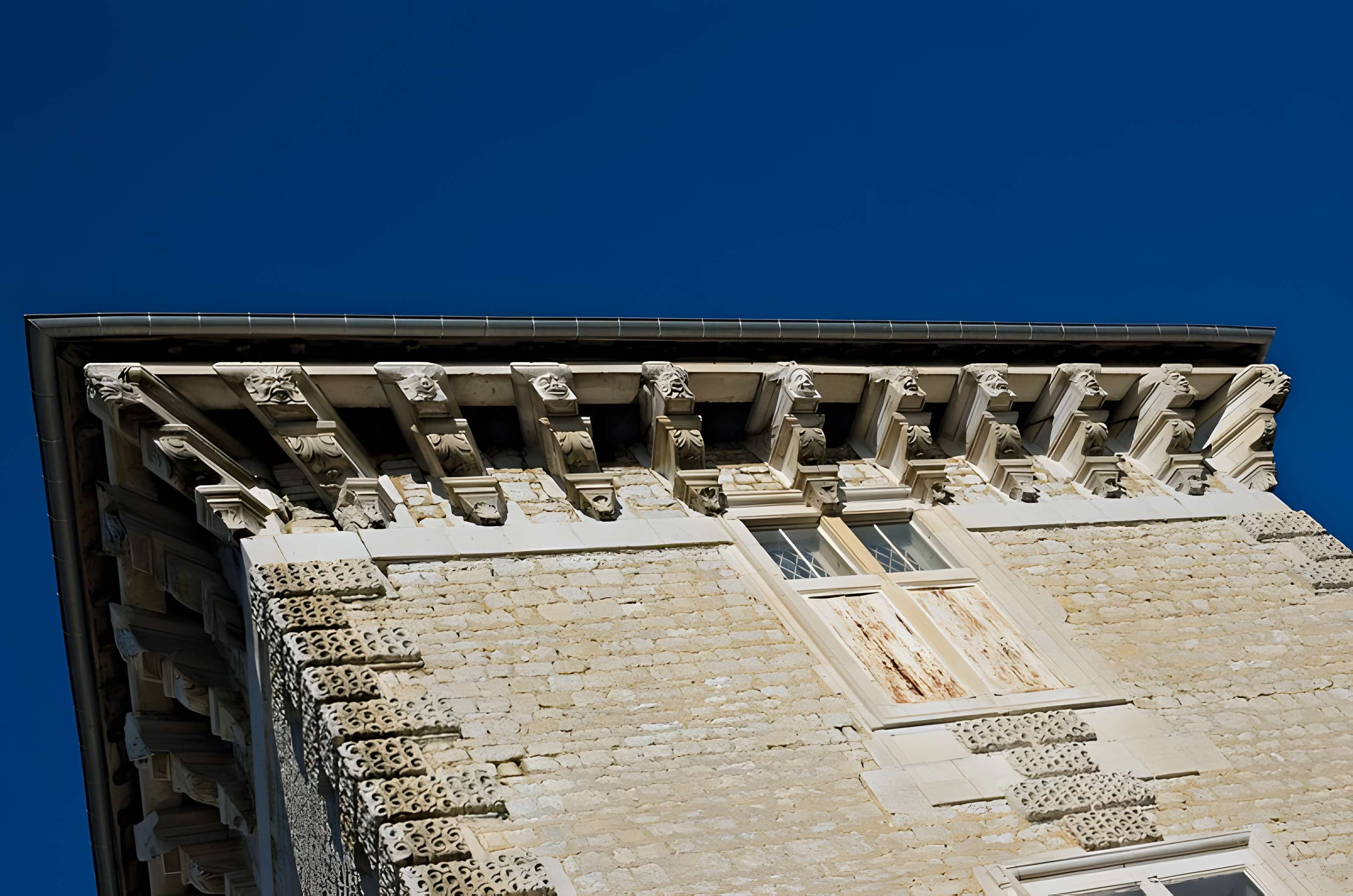 Château de Montbras