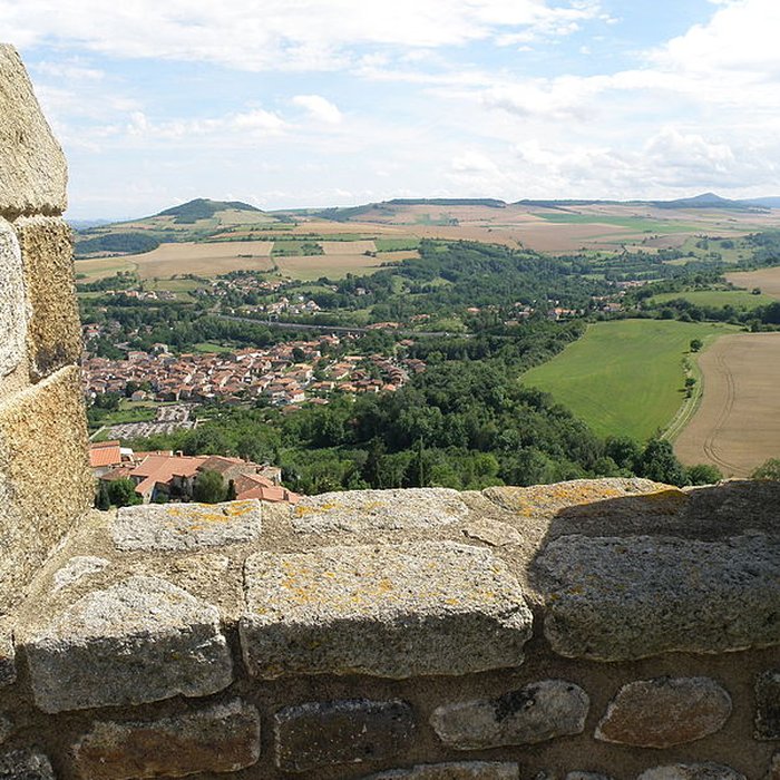 Photo de Ruines de la tour du château fort