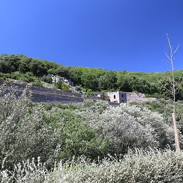 Château de Pézènes-les-Mines