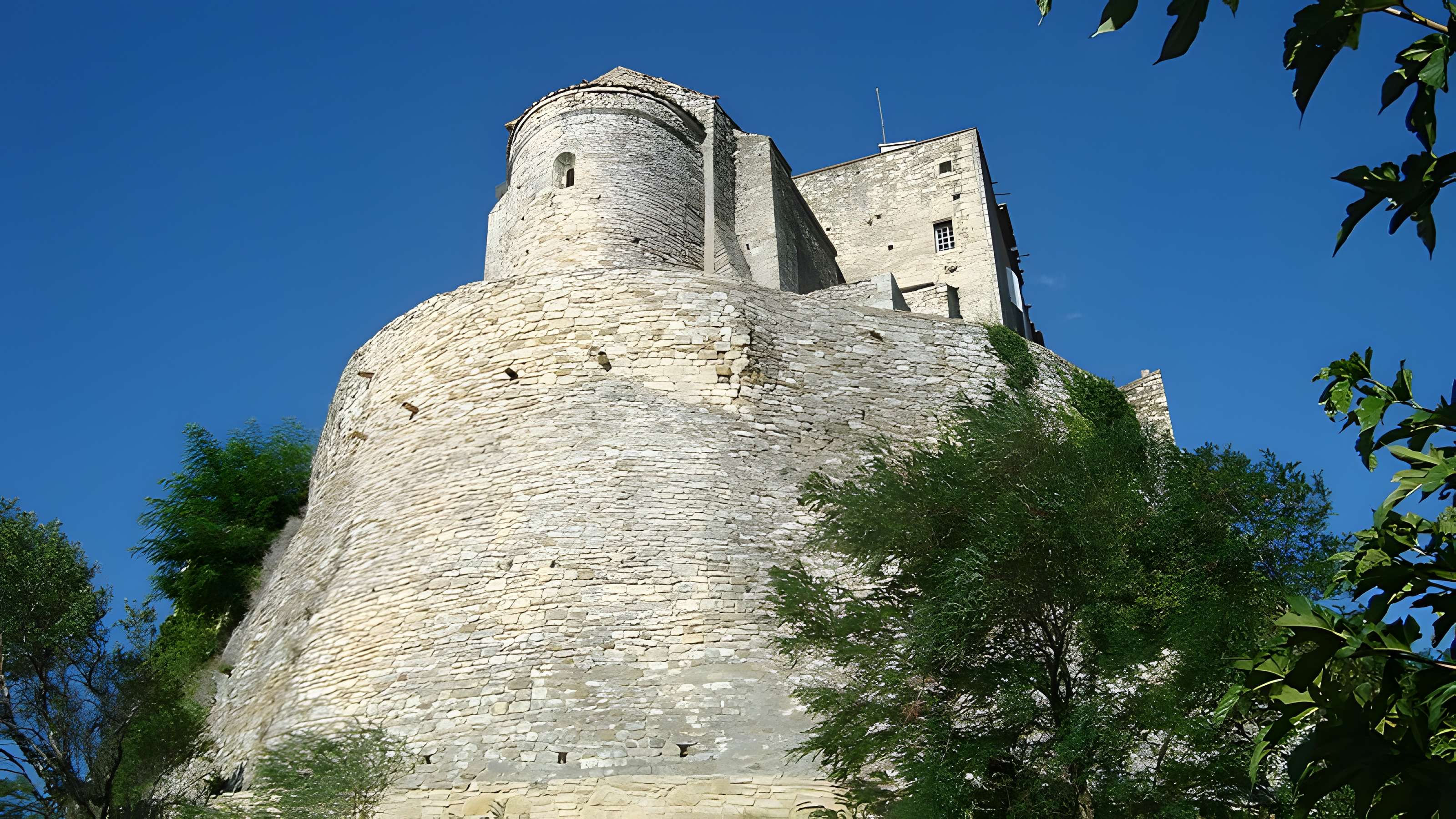 Château de Roussas