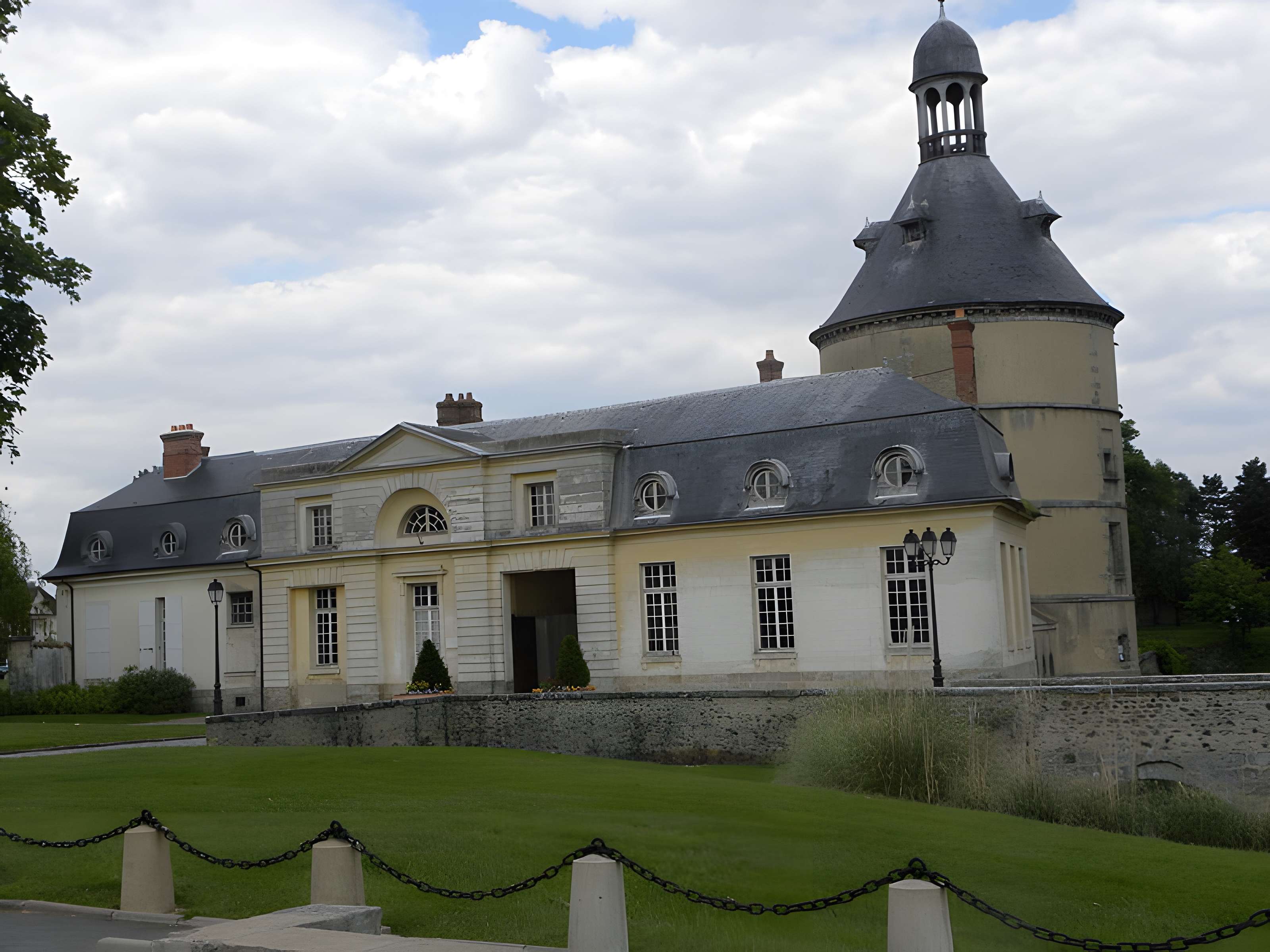 Château de Sainte-Geneviève-des-Bois