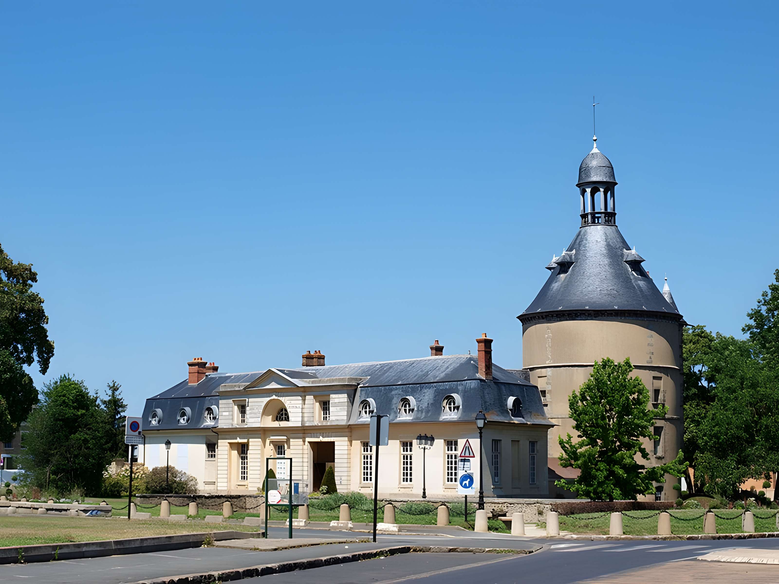 Château de Sainte-Geneviève-des-Bois