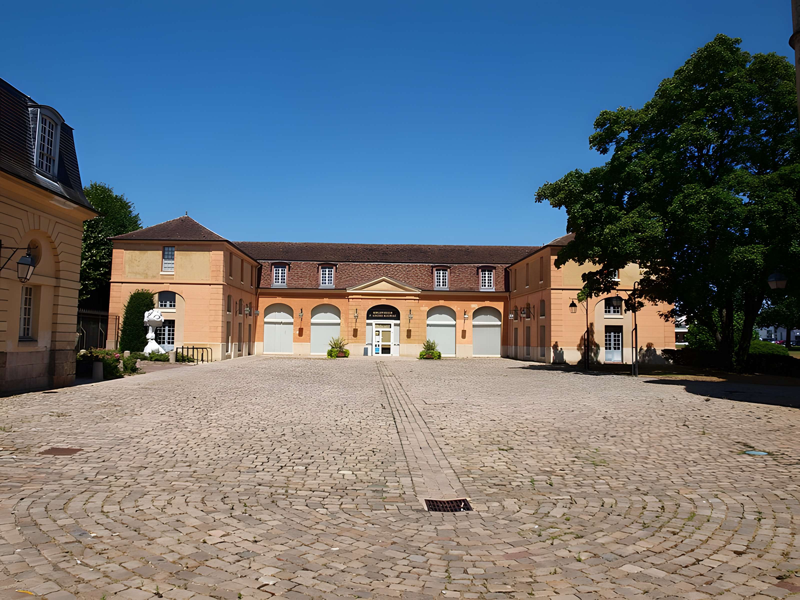 Château de Sainte-Geneviève-des-Bois