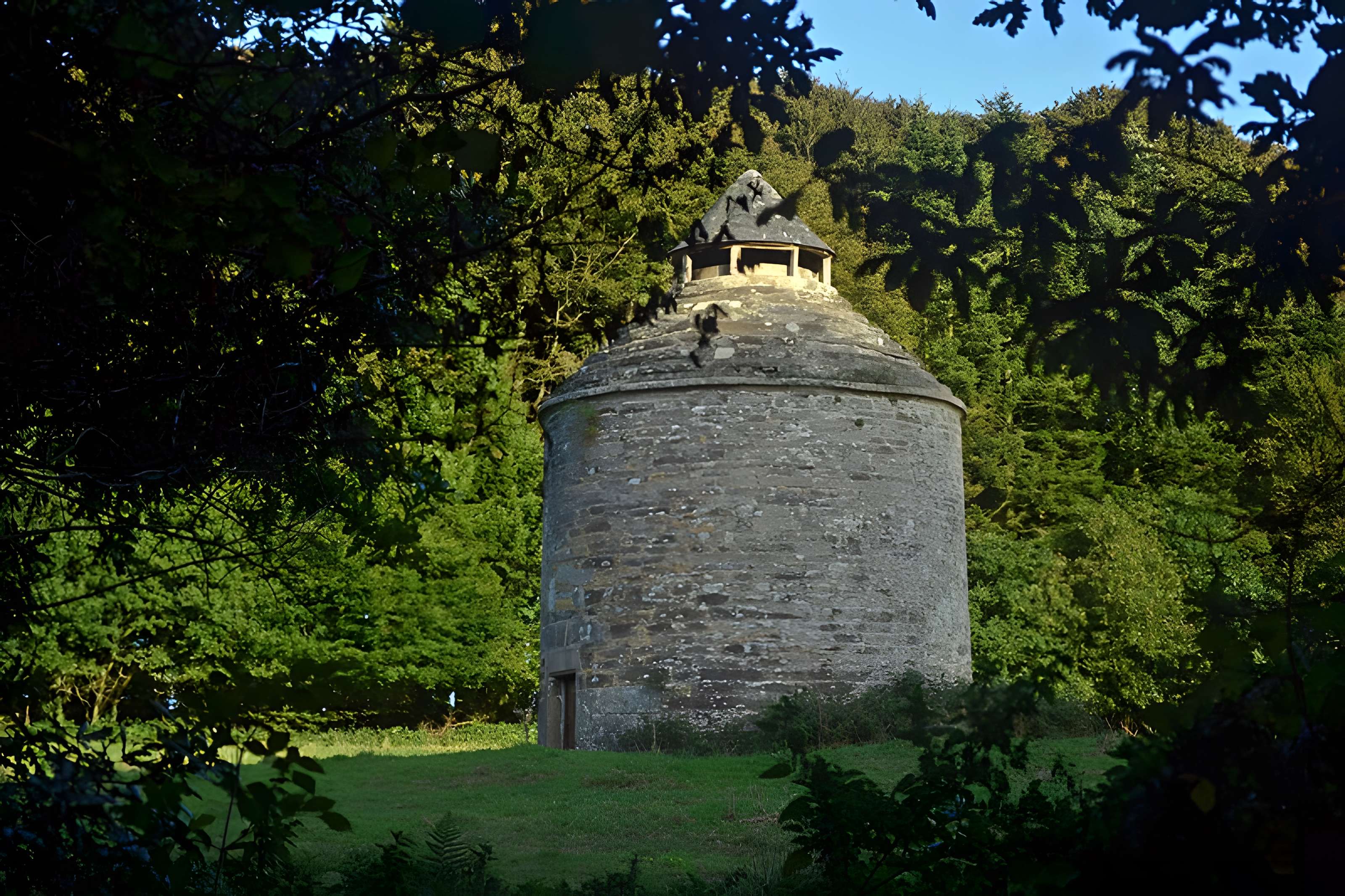 Pigeonier du Château de Troërin 