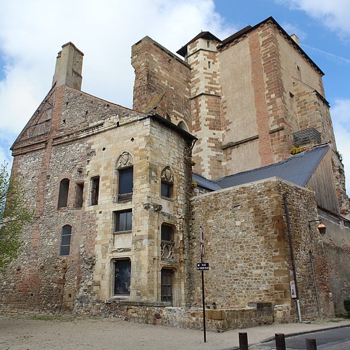 Photo de Ancien château ou Palais des ducs de Bourbon