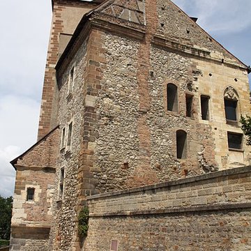Ancien château ou Palais des ducs de Bourbon
