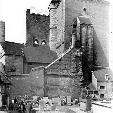 Ancien château ou Palais des ducs de Bourbon