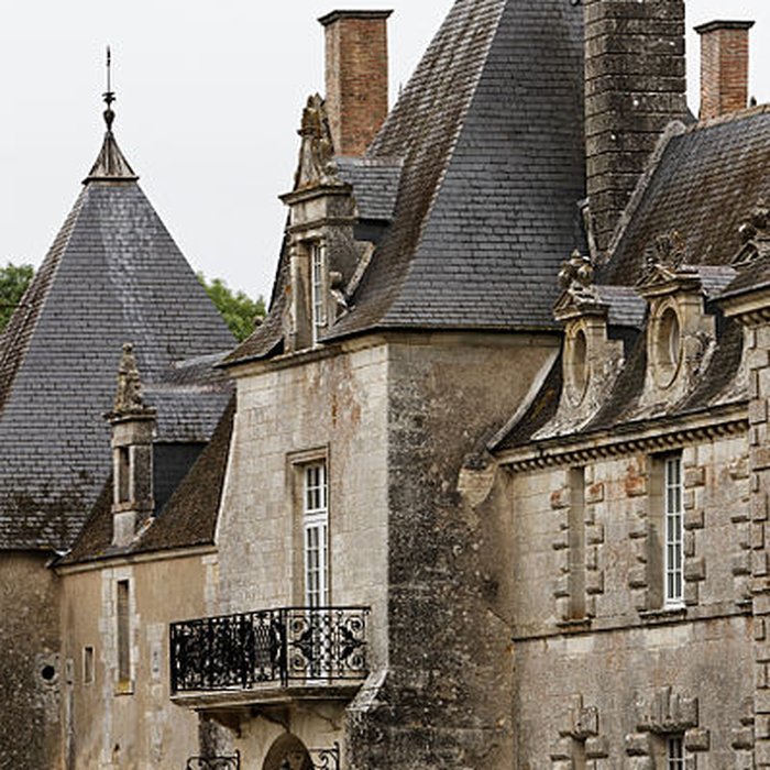 Photo de Château des Granges à Suilly-la-Tour