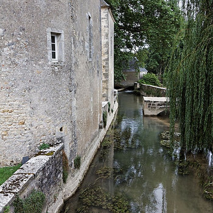 Photo de Château des Granges à Suilly-la-Tour