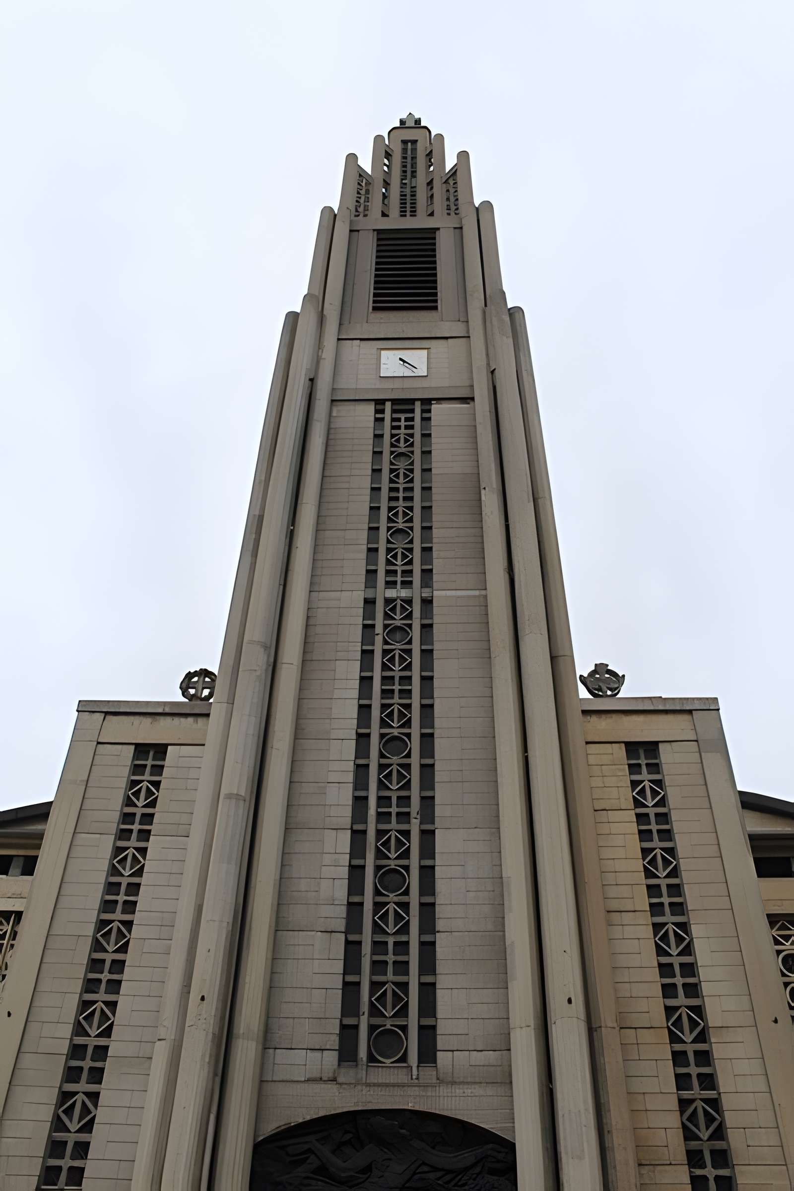 Eglise Notre-Dame (oeuvre d'Auguste Perret)