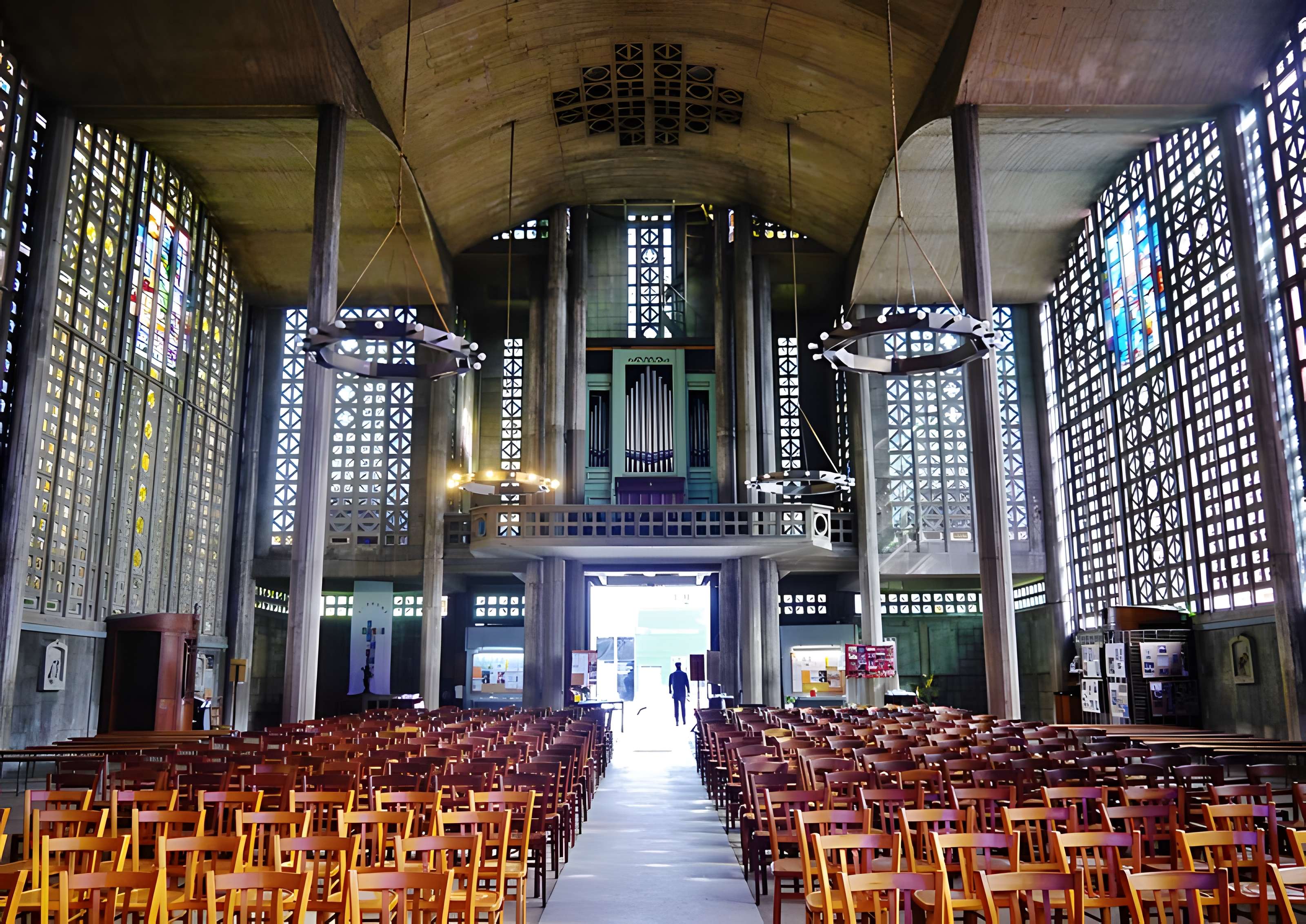 Eglise Notre-Dame (oeuvre d'Auguste Perret)