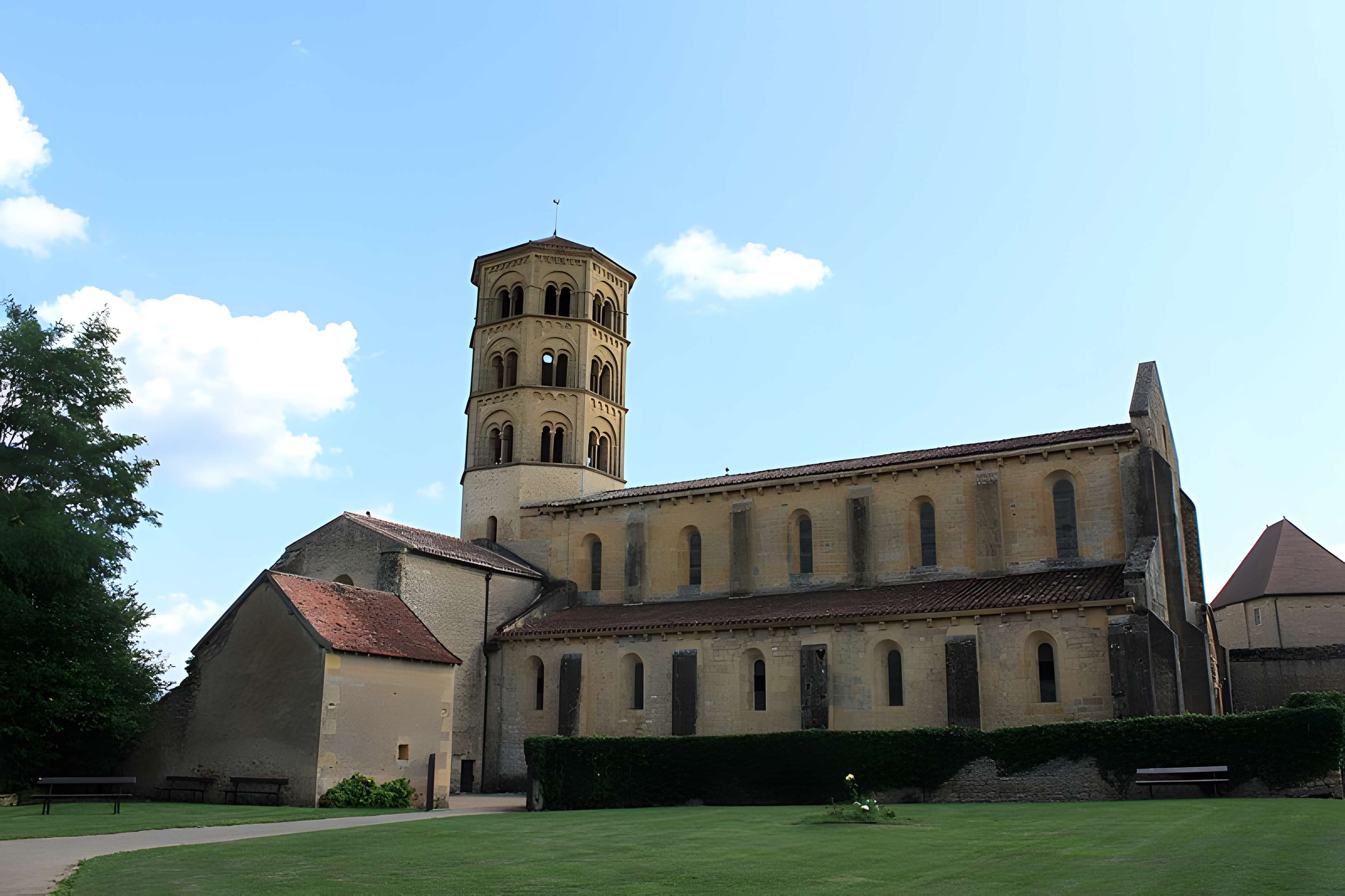 Église Notre-Dame-de-l'Assomption d'Anzy-le-Duc