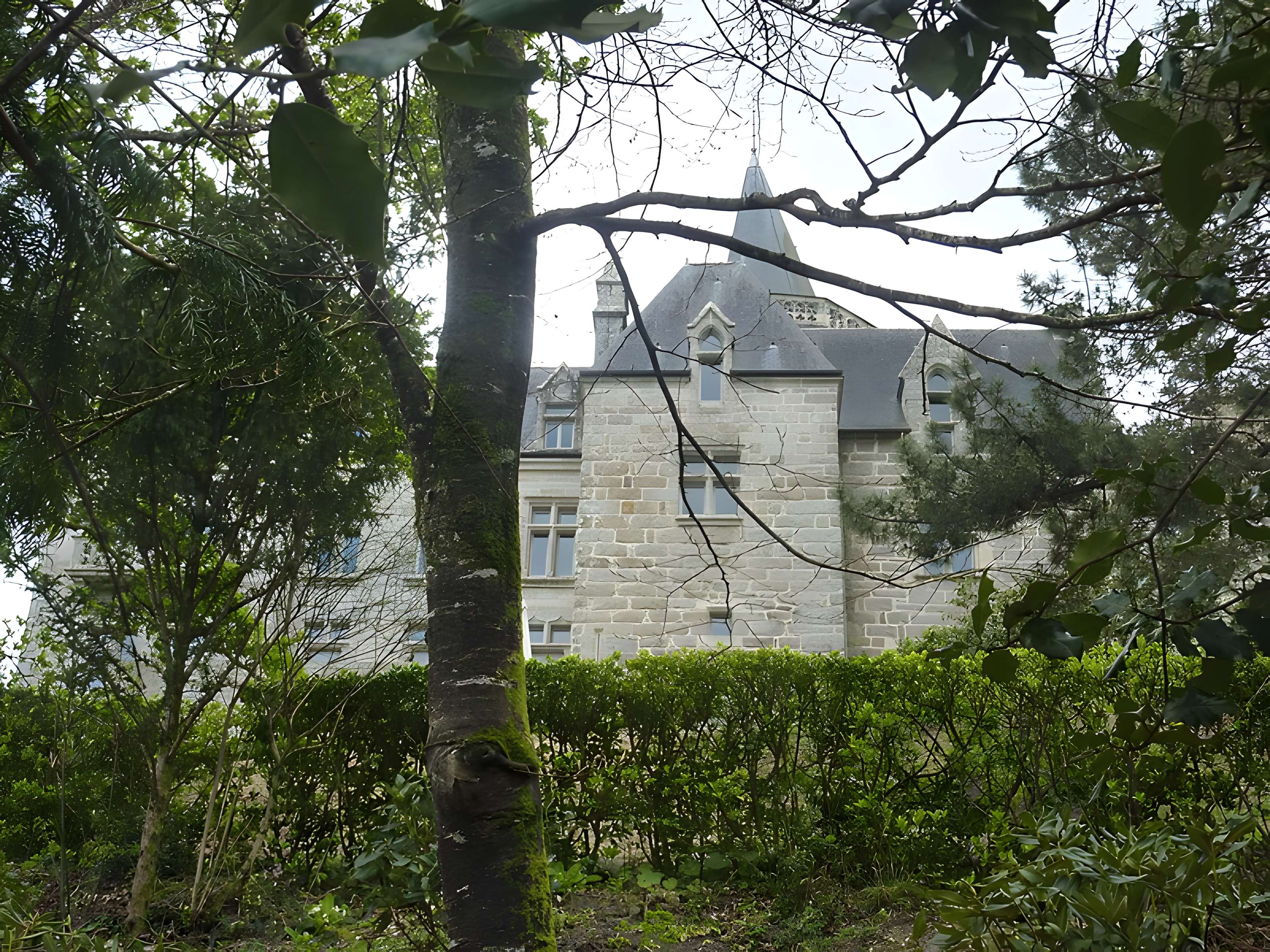 Château du Hénant