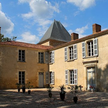 Château et le parc de Bessay