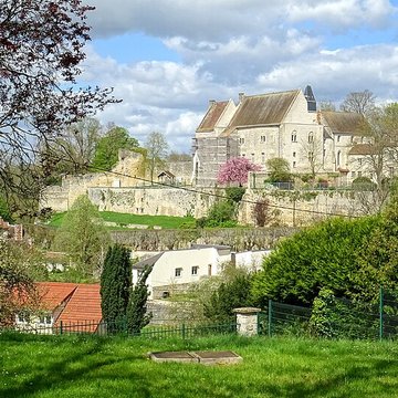 Château Saint-Aubin de Crépy-en-Valois