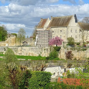 Château Saint-Aubin de Crépy-en-Valois