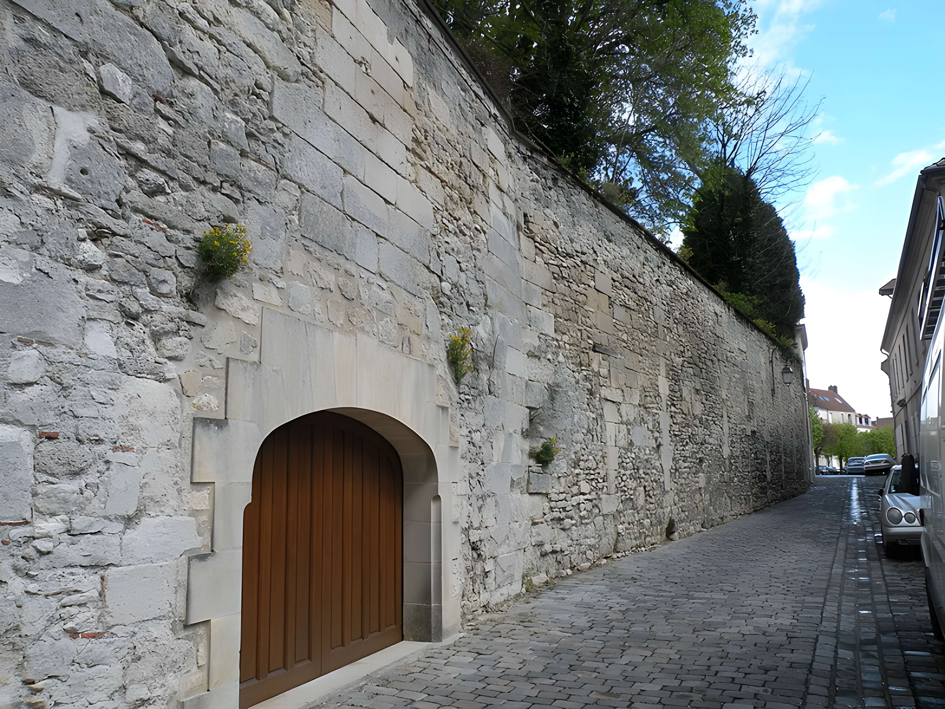 Château Saint-Aubin de Crépy-en-Valois