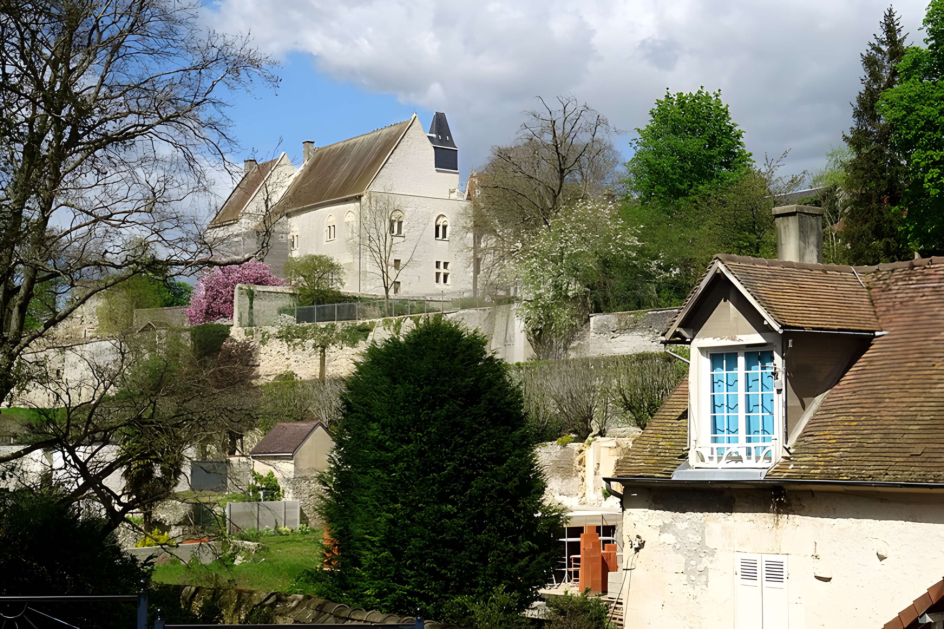 Château Saint-Aubin de Crépy-en-Valois