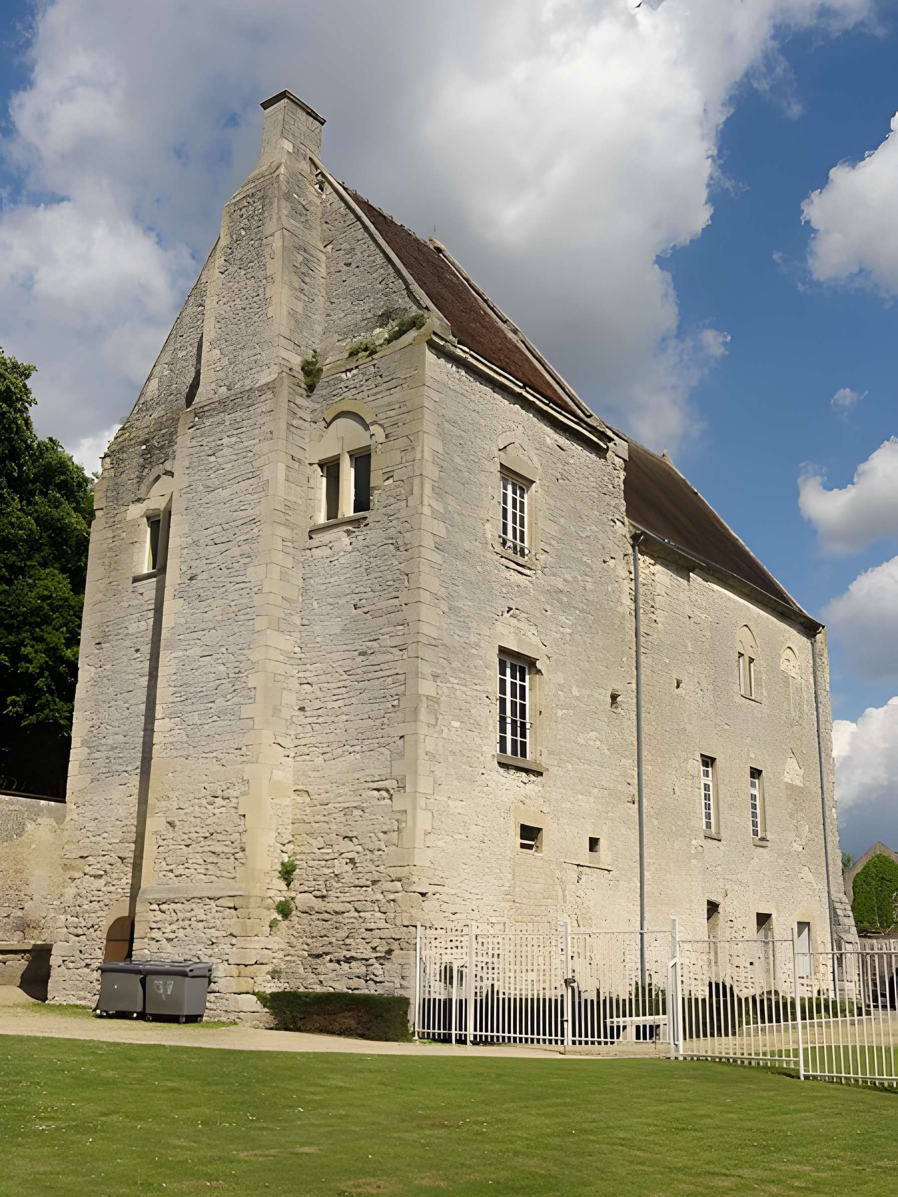 Château Saint-Aubin de Crépy-en-Valois