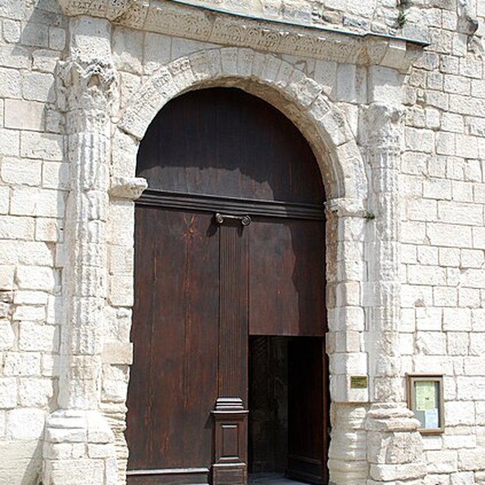 Photo de Église Notre-Dame-de-Nazareth de Pernes-les-Fontaines