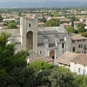 Église Notre-Dame-de-Nazareth de Pernes-les-Fontaines 